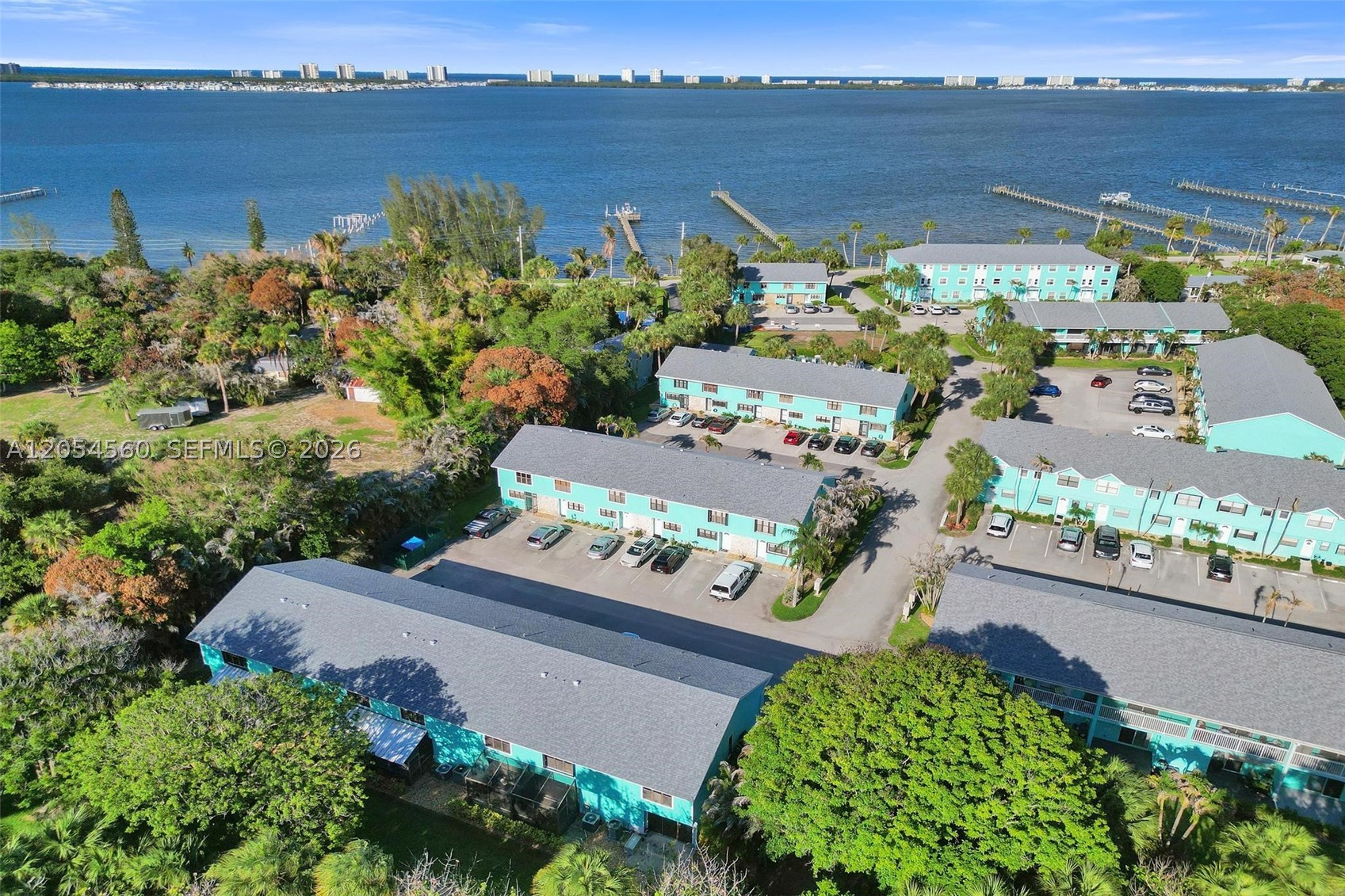 10 Minutes To The Ocean - Residential