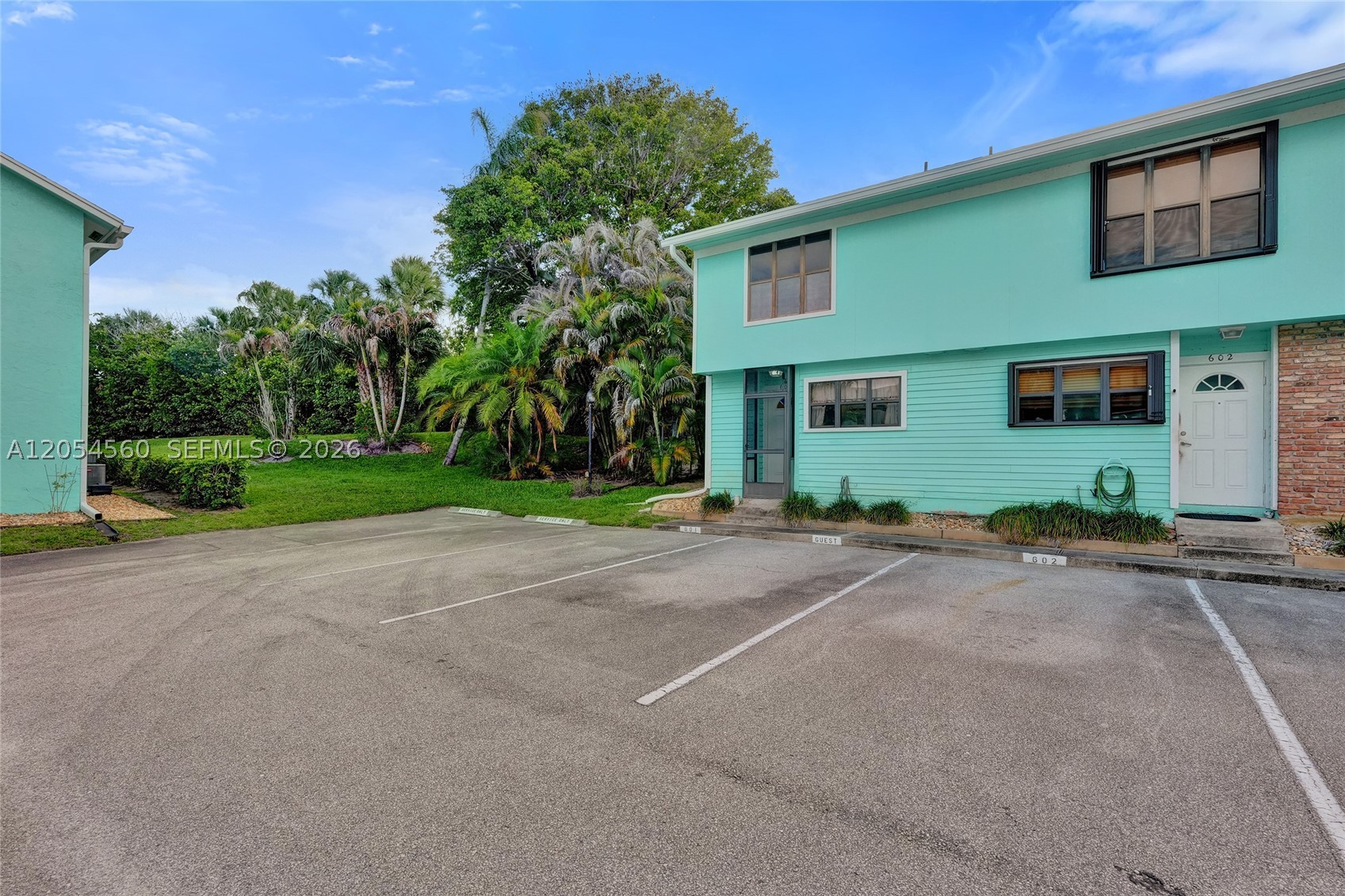 10 Minutes To The Ocean - Residential
