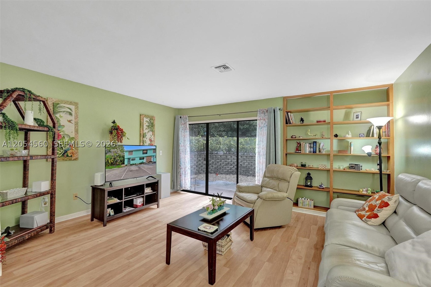 10 Minutes To The Ocean - Residential