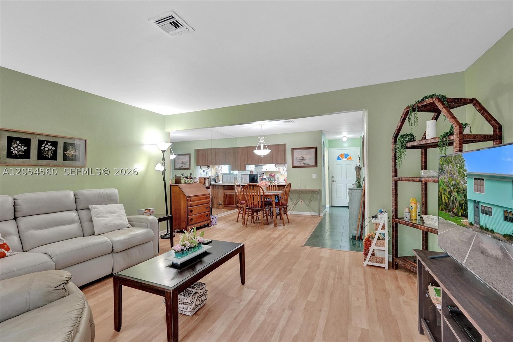 10 Minutes To The Ocean - Residential