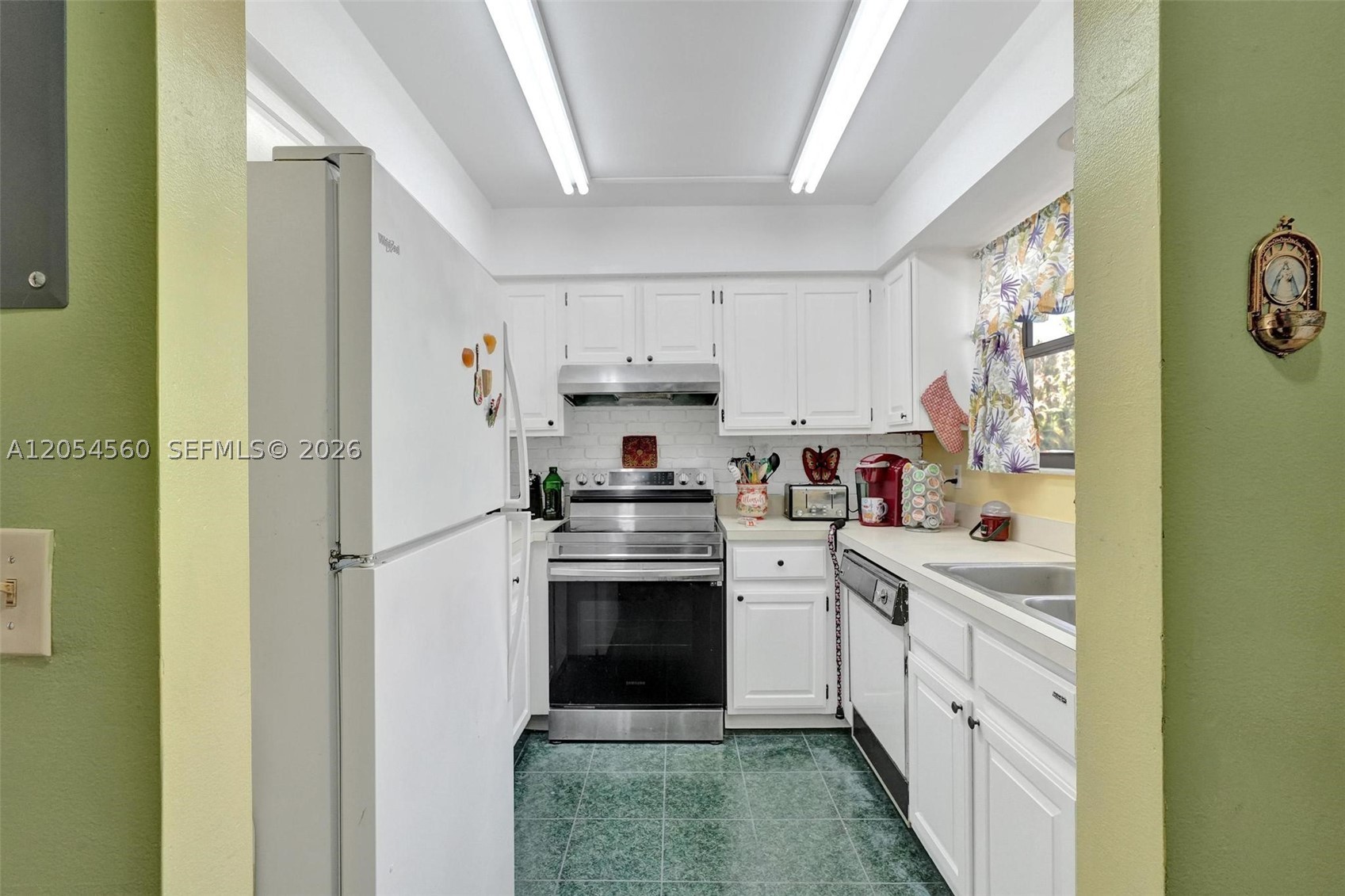10 Minutes To The Ocean - Residential