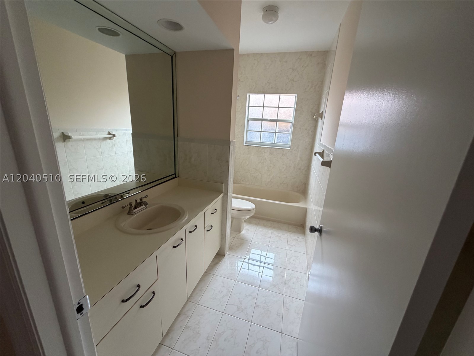 LANDING SOUTH - Residential