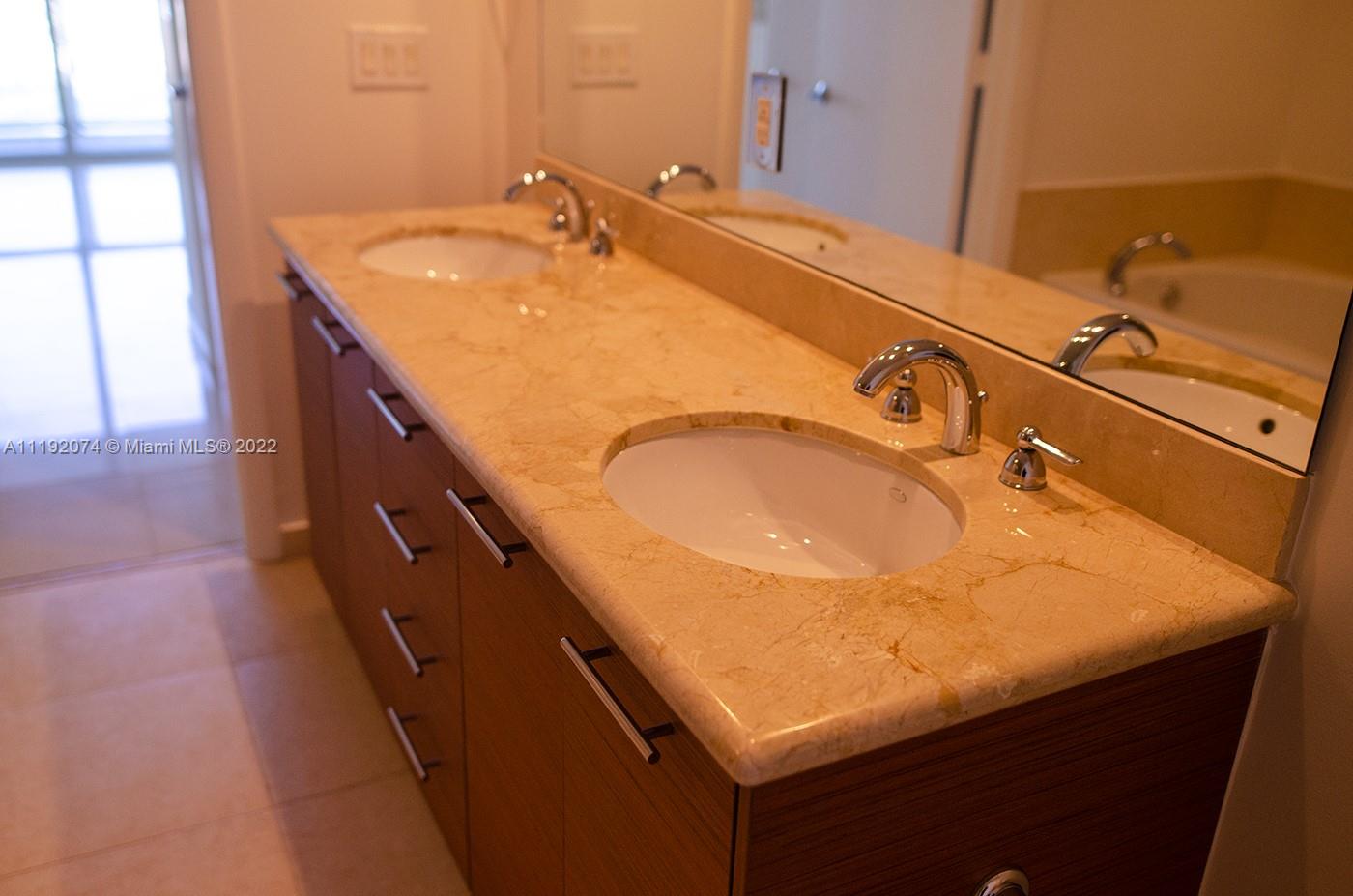 50 BISCAYNE CONDO - Residential Lease