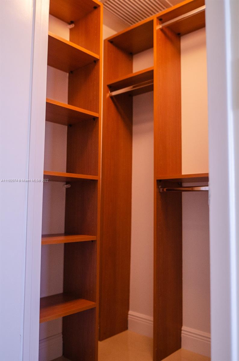 50 BISCAYNE CONDO - Residential Lease