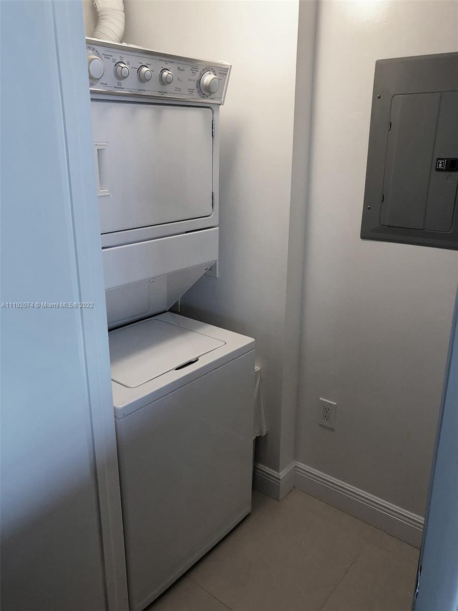 50 BISCAYNE CONDO - Residential Lease