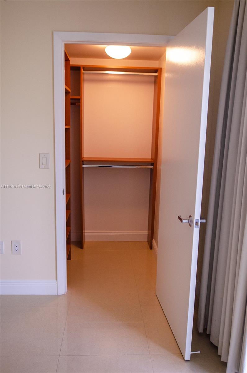 50 BISCAYNE CONDO - Residential Lease