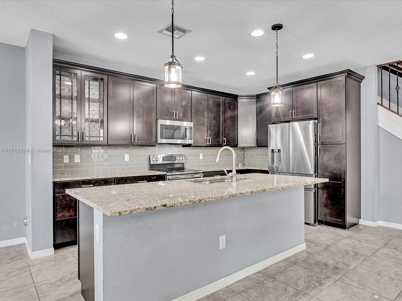 OSPREY LANDING - Residential Lease