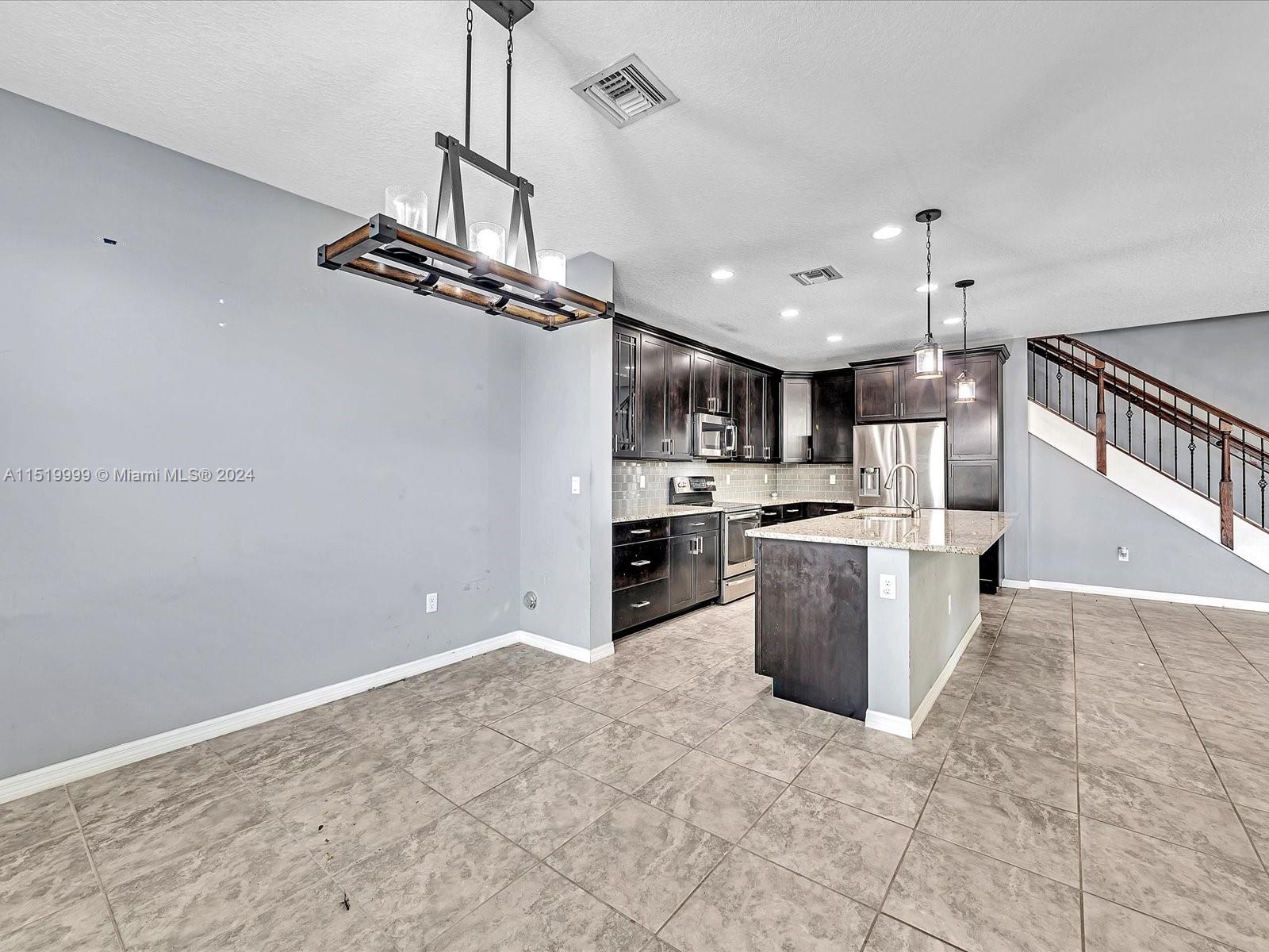 OSPREY LANDING - Residential Lease
