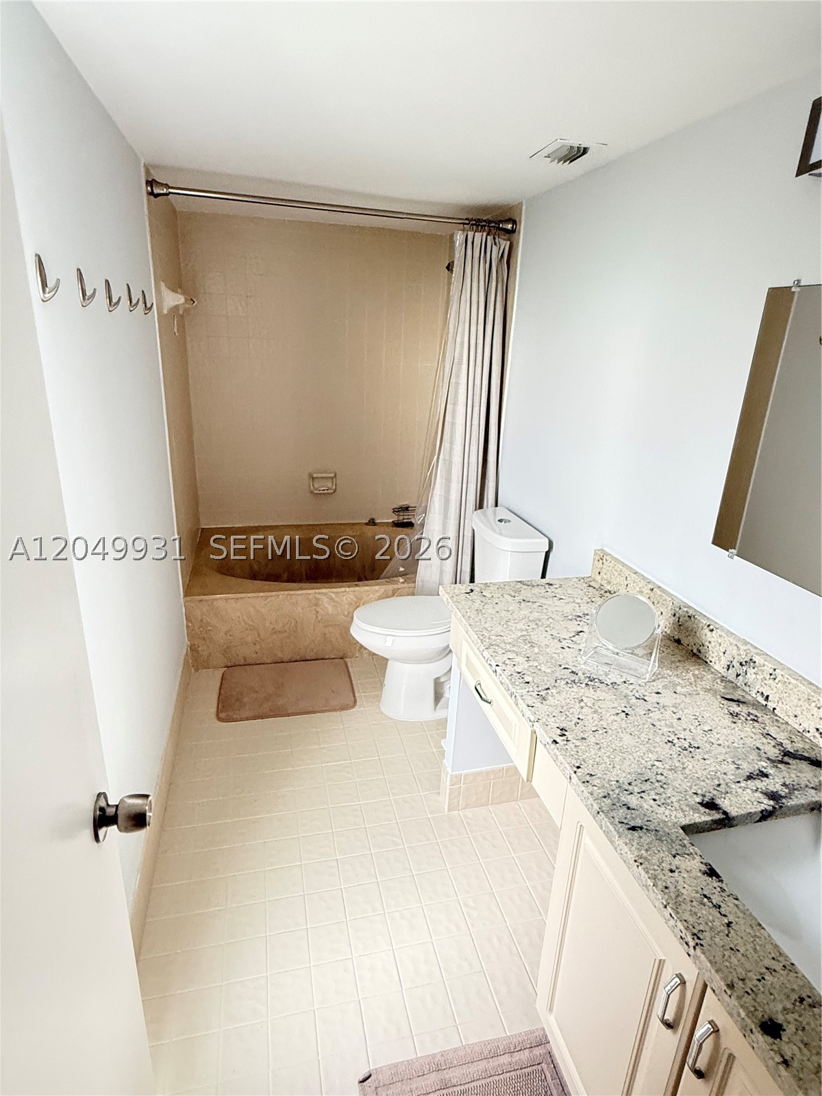 CYPRESS BEND CONDOMINIUM - Residential