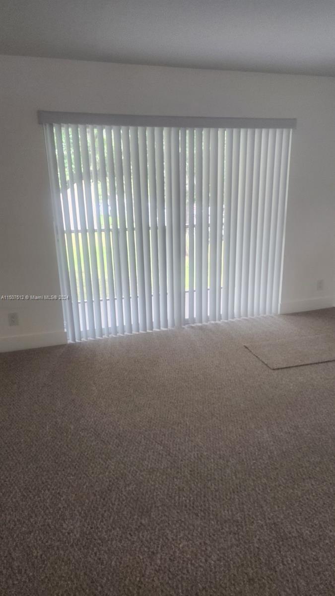 SHERWOOD SQUARE CONDOMINI - Residential Lease