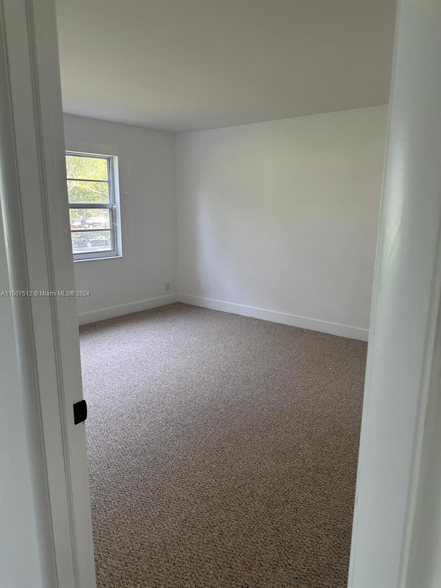 SHERWOOD SQUARE CONDOMINI - Residential Lease