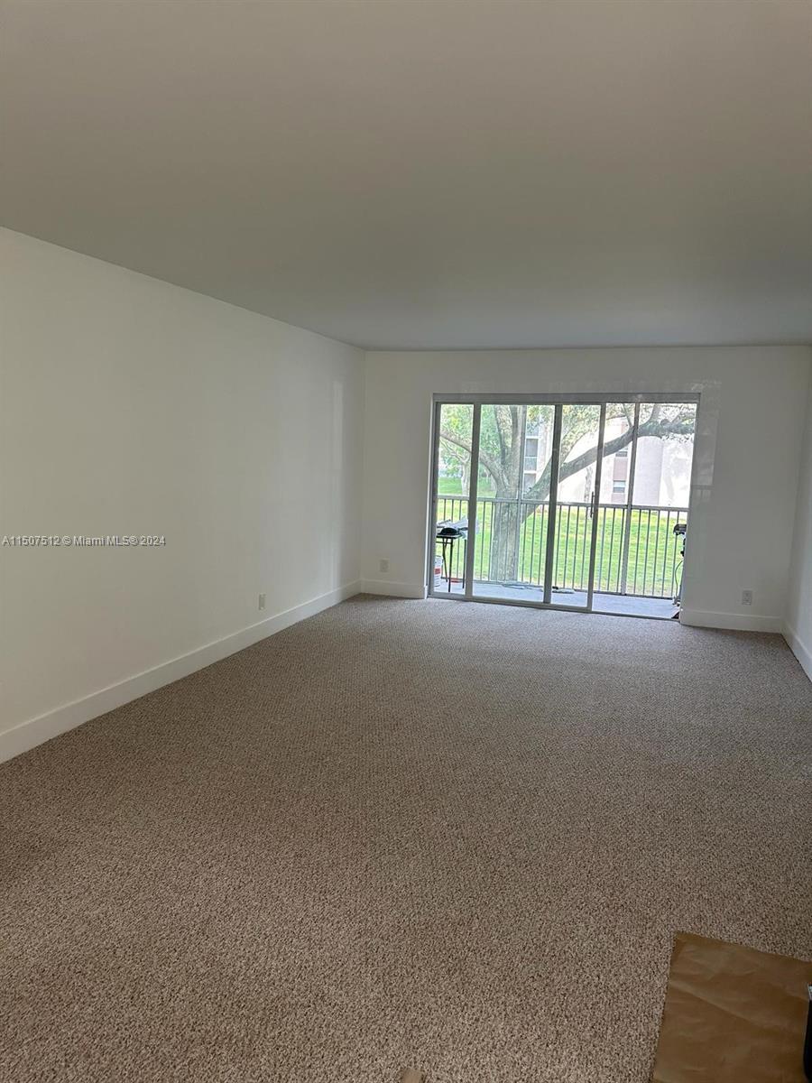 SHERWOOD SQUARE CONDOMINI - Residential Lease