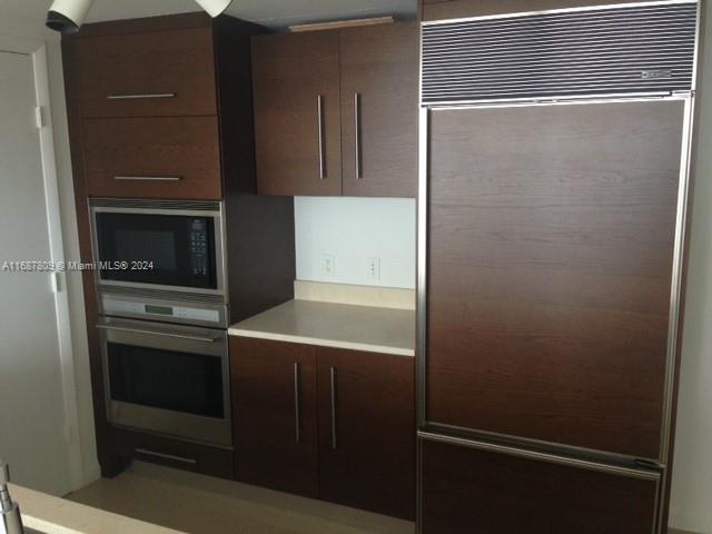 ICON BRICKELL II - Residential Lease