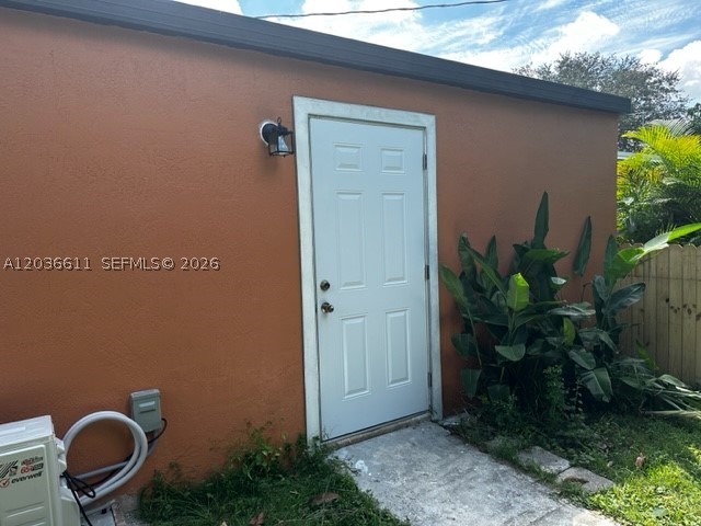 LAUREL MANOR - Residential Lease