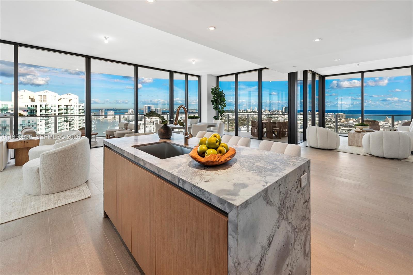 FIVE PARK - Residential