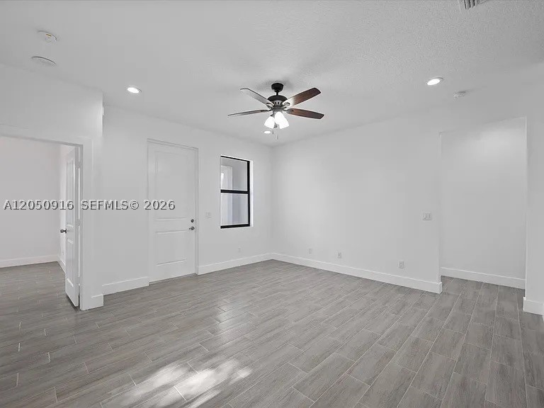 INLET GROVE - Residential
