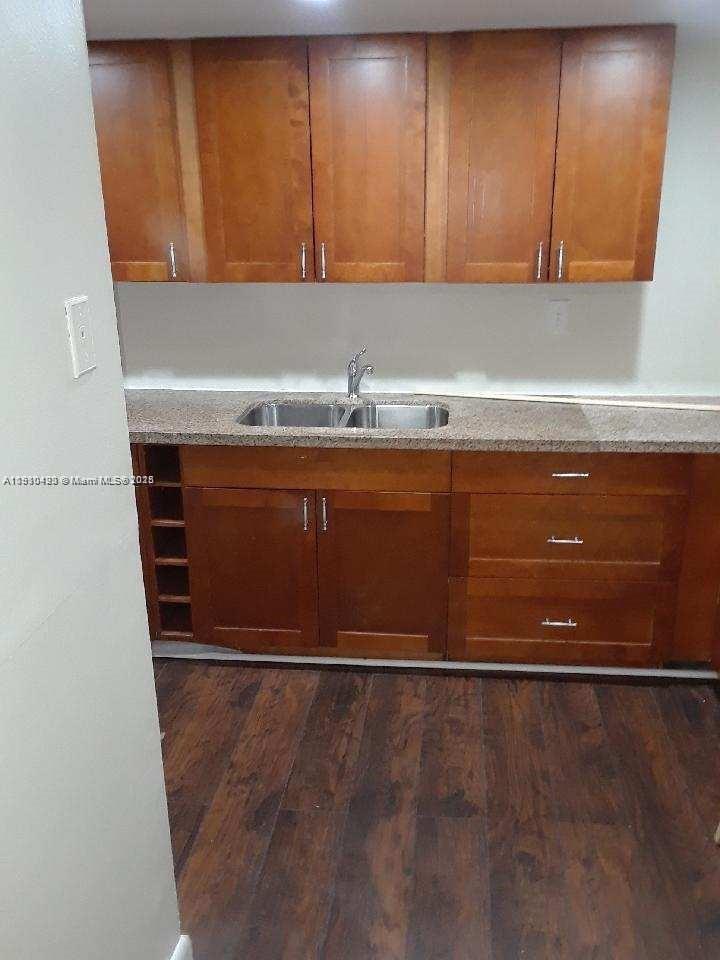 SAMARI LAKE EAST CONDO - Residential Lease