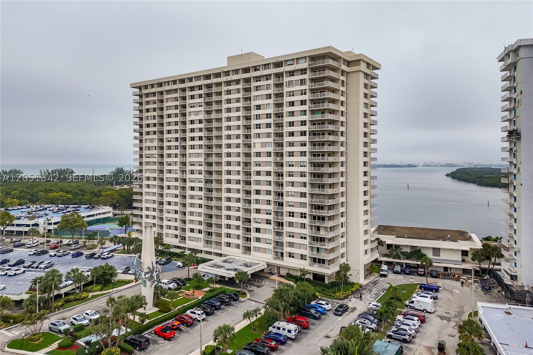 ARLEN HOUSE CONDO - Residential