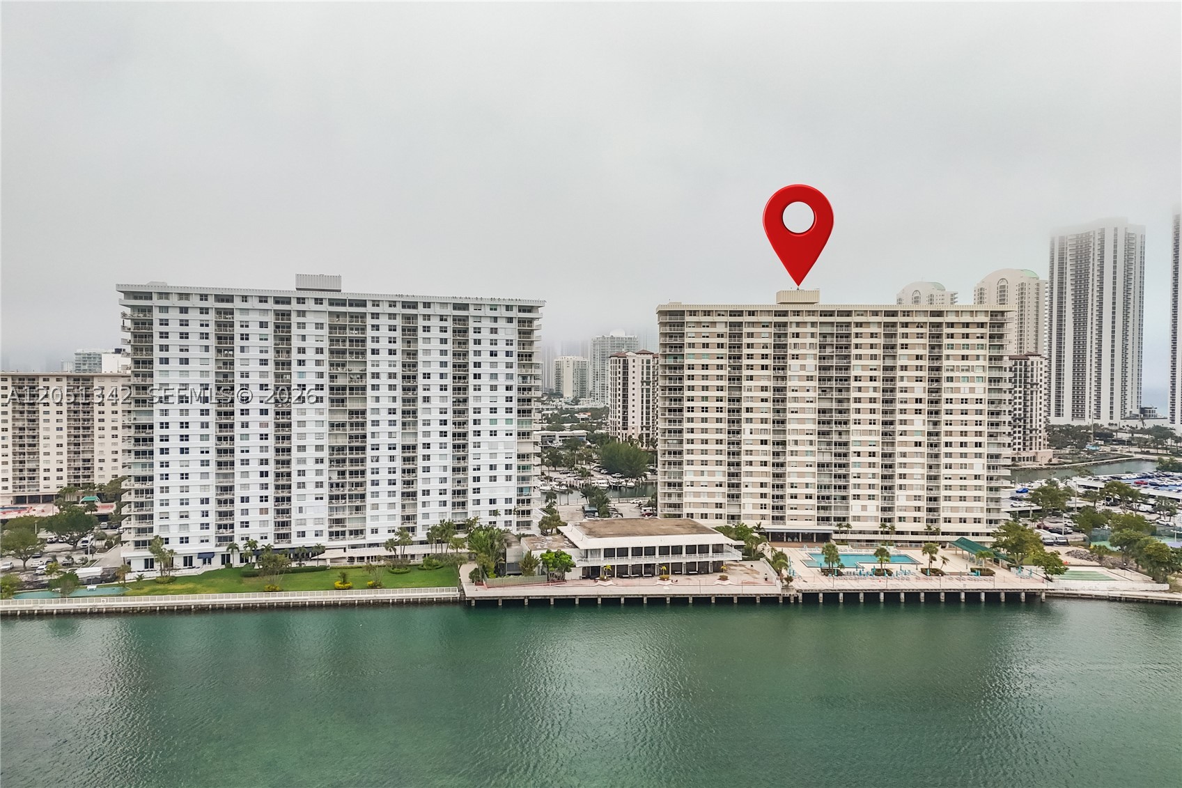 ARLEN HOUSE CONDO - Residential