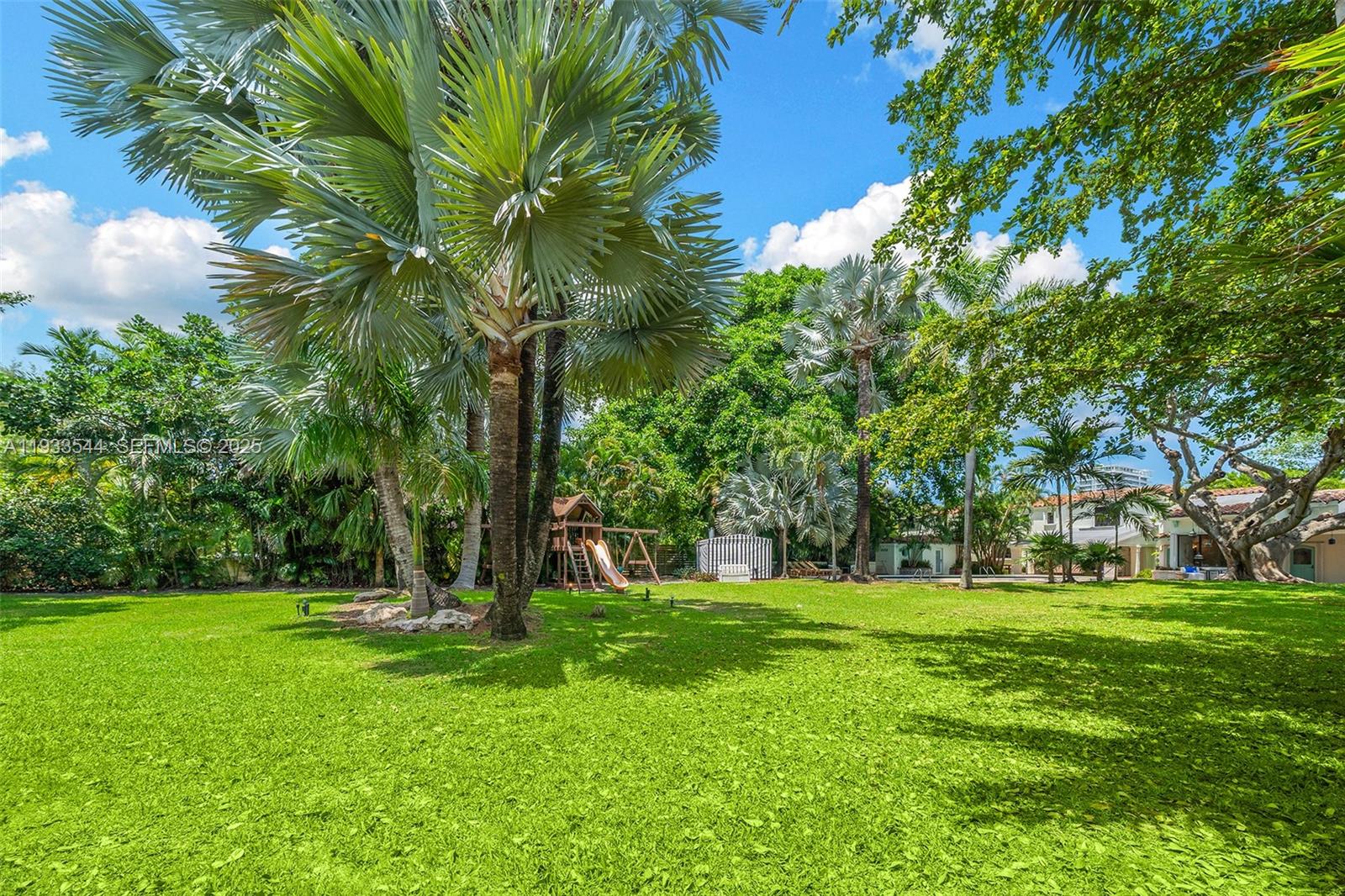 FLAMINGO TERRACE SUB - Residential