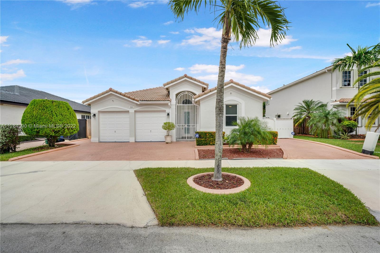 *Temporary picture. Quality pictures coming soon.* Lovely home situated on a spacious 6,000 s/f lot featuring 5 bedrooms and 3 bathrooms in 2,432 total s/f. Fully upgraded kitchen with stainless steel appliances and an island big enough for 6 people. Brand new a/c and a Stan by water heater. New washer and dryer, porcelain tile floors, full custom closets, LED lighting, and impact windows and doors throughout. Freshly painted exterior and interior. Fully concrete patio with room for a boat. Great neighborhood close to many shopping centers and restaurants!