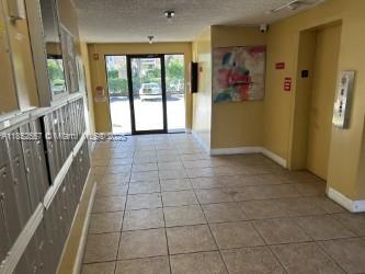 PLANTATION CLUB B CONDO - Residential