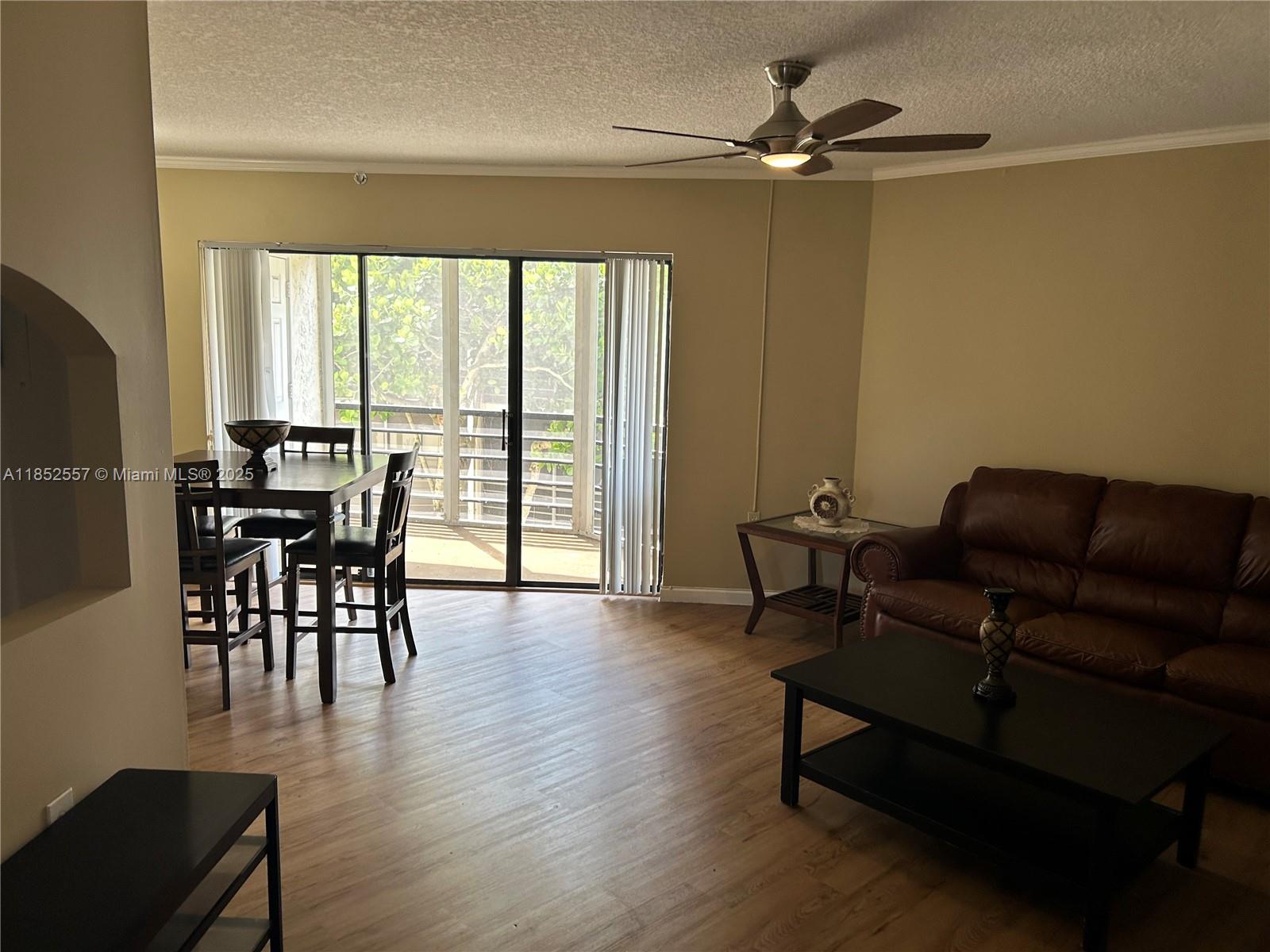 PLANTATION CLUB B CONDO - Residential