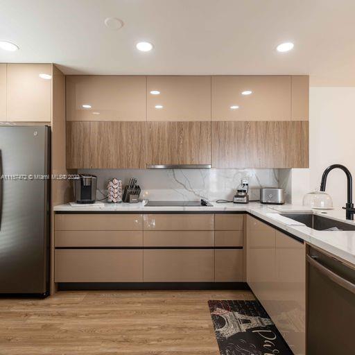 HEATHERWOOD CONDO - Residential