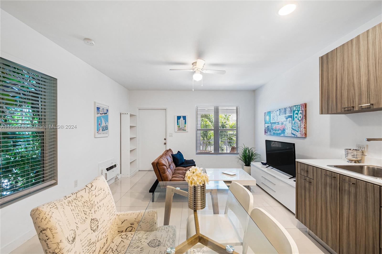 1419 WEST CONDO - Residential Lease