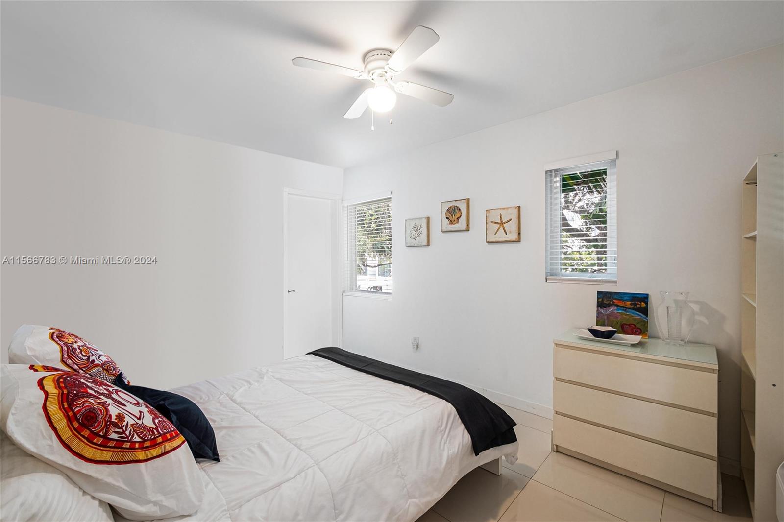 1419 WEST CONDO - Residential Lease