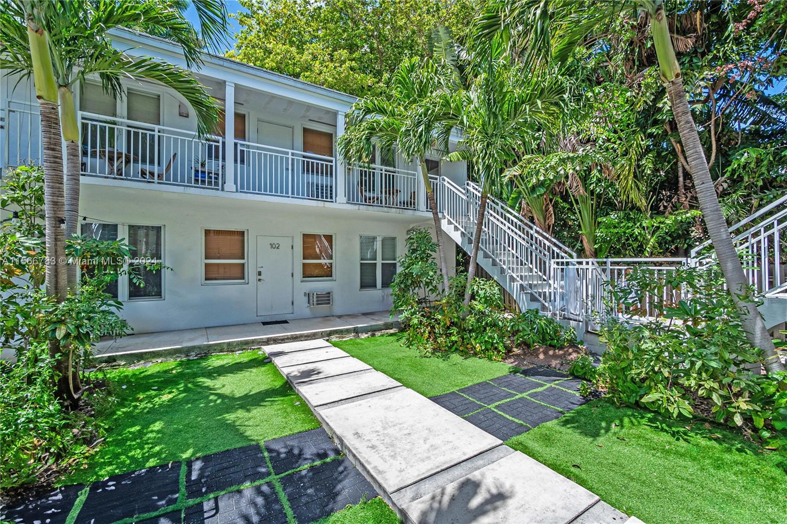 1419 WEST CONDO - Residential Lease