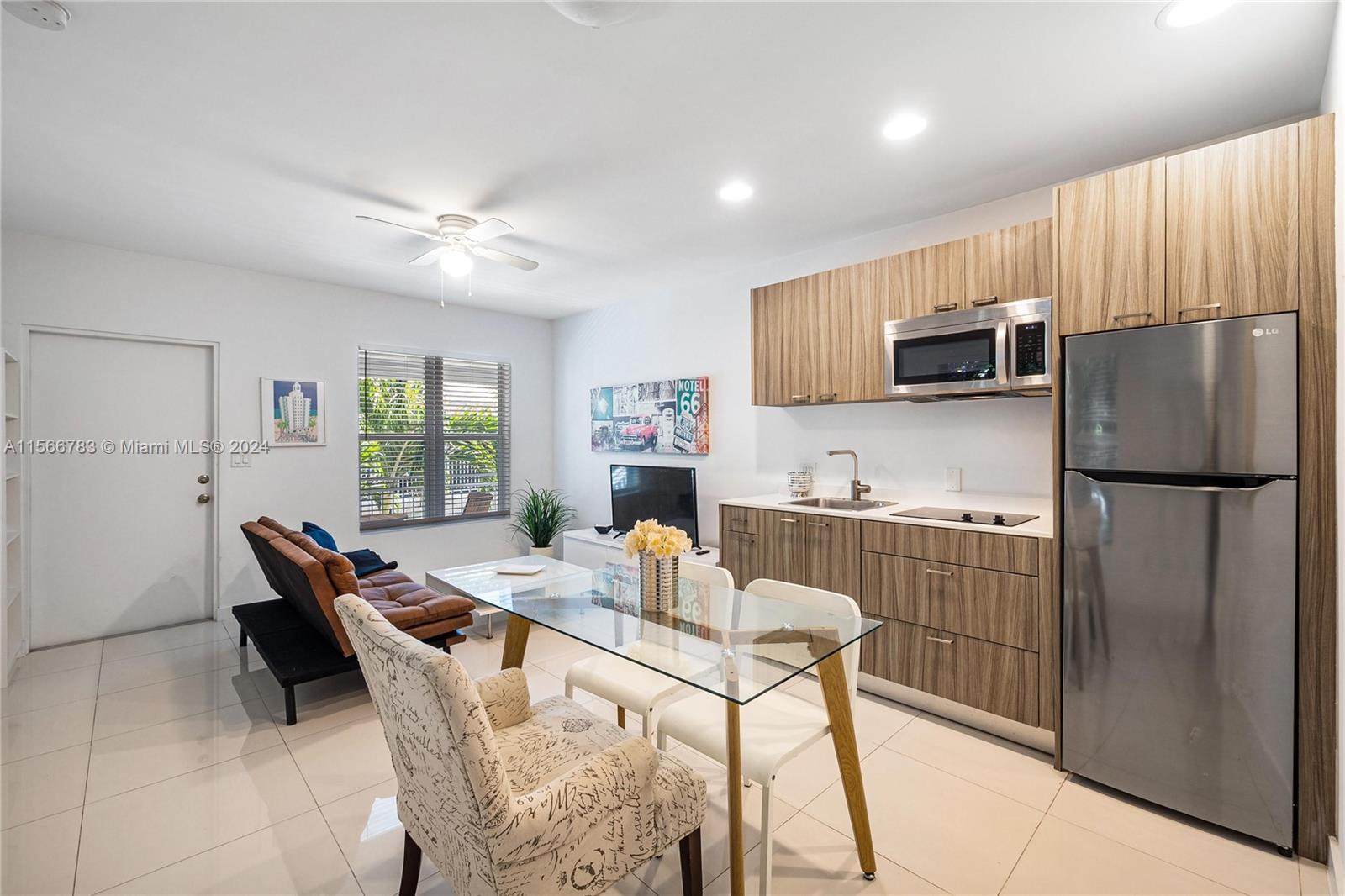 1419 WEST CONDO - Residential Lease