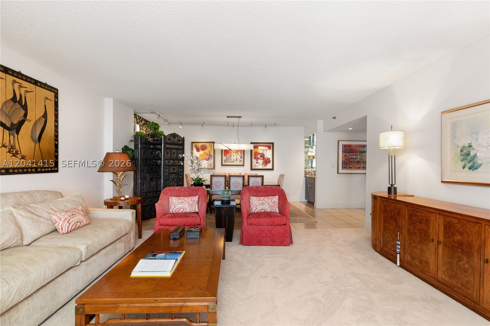 VILLA REGINA CONDO - Residential