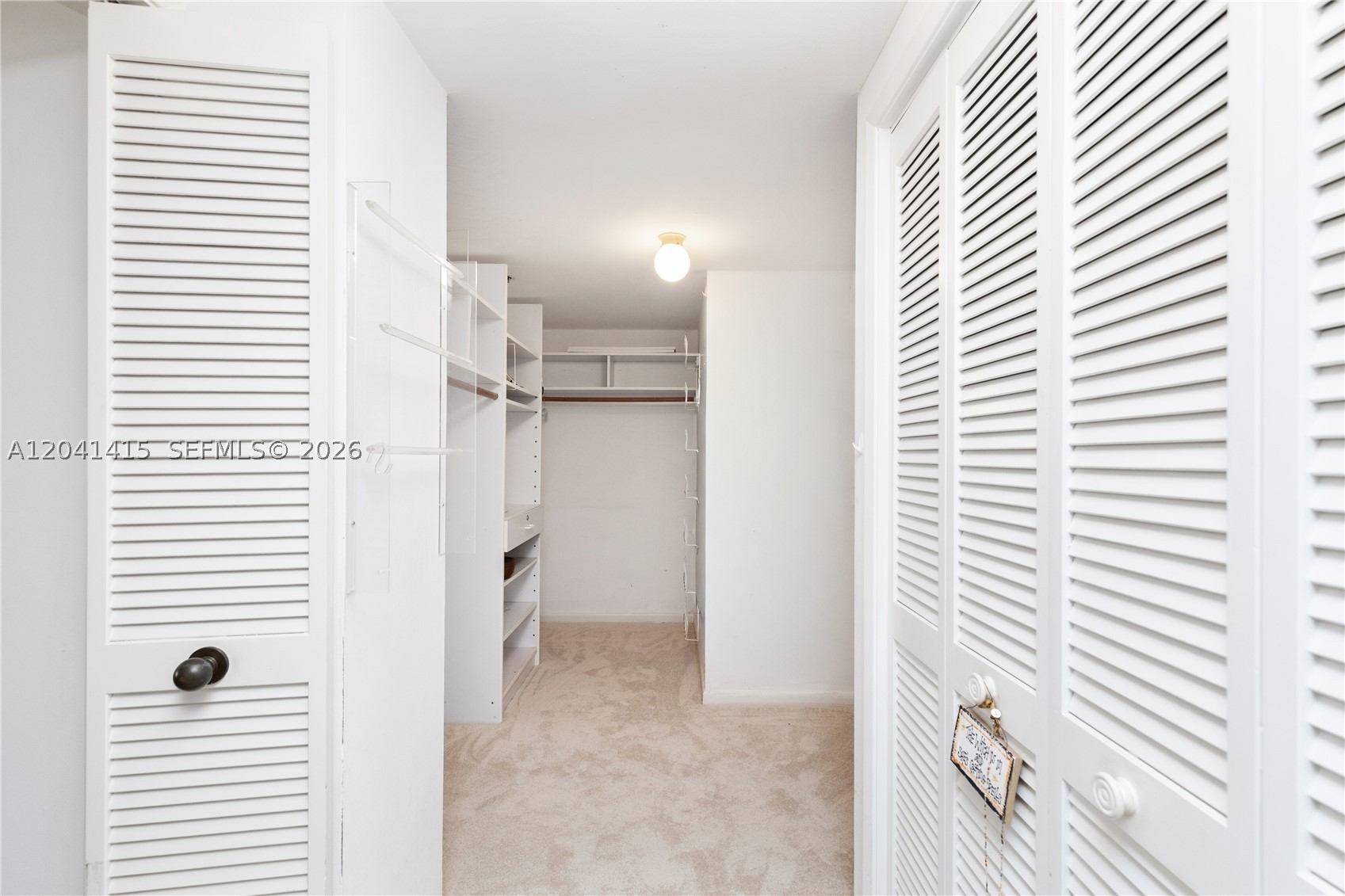 VILLA REGINA CONDO - Residential