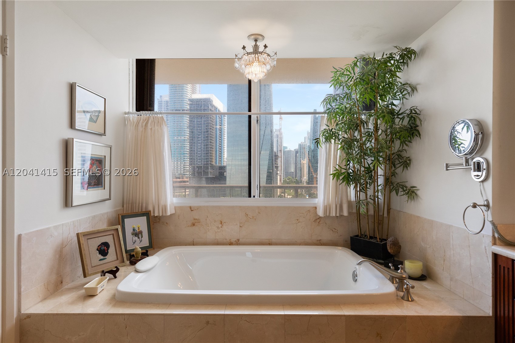 VILLA REGINA CONDO - Residential