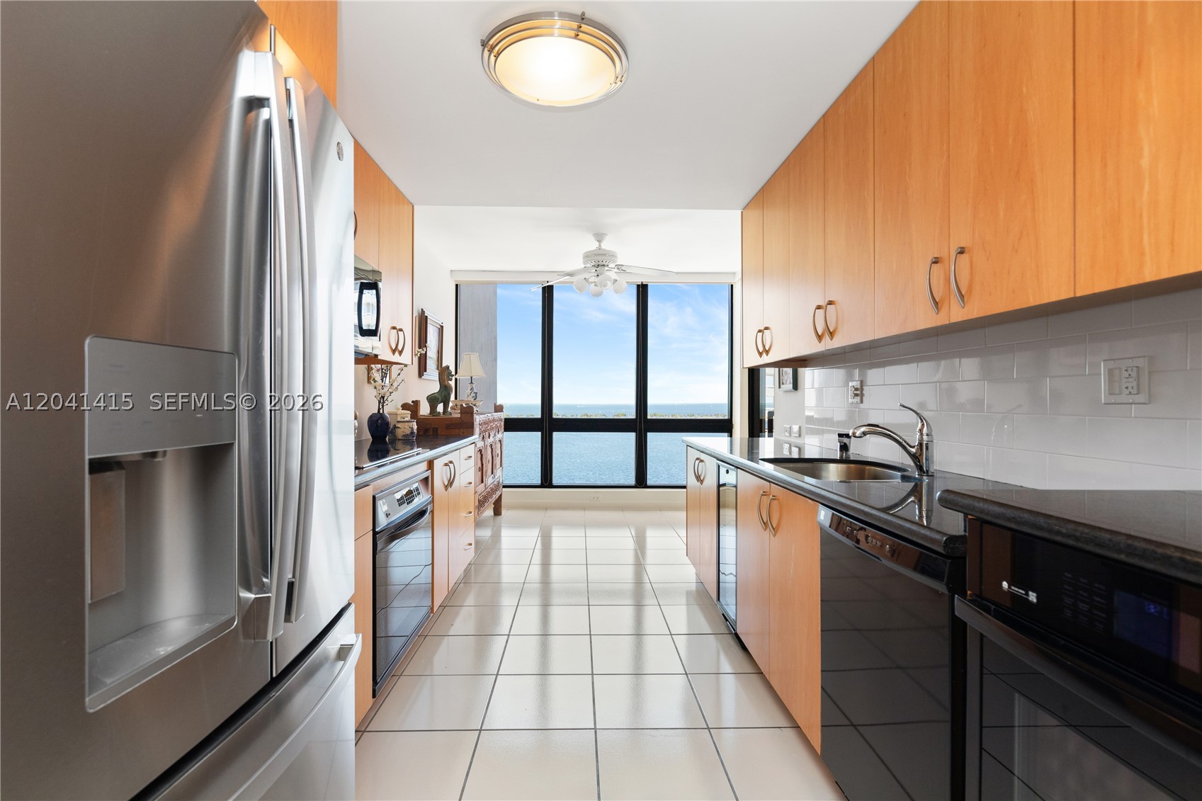 VILLA REGINA CONDO - Residential