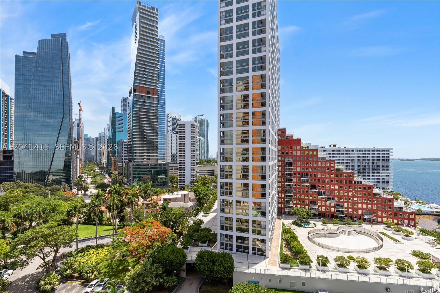 VILLA REGINA CONDO - Residential