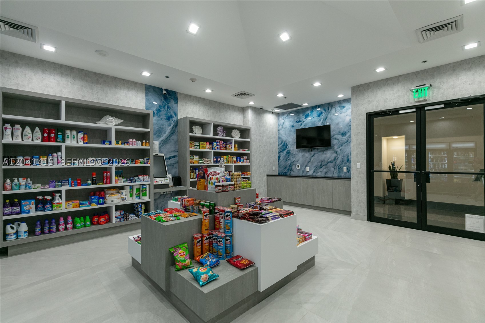 VILLA REGINA CONDO - Residential