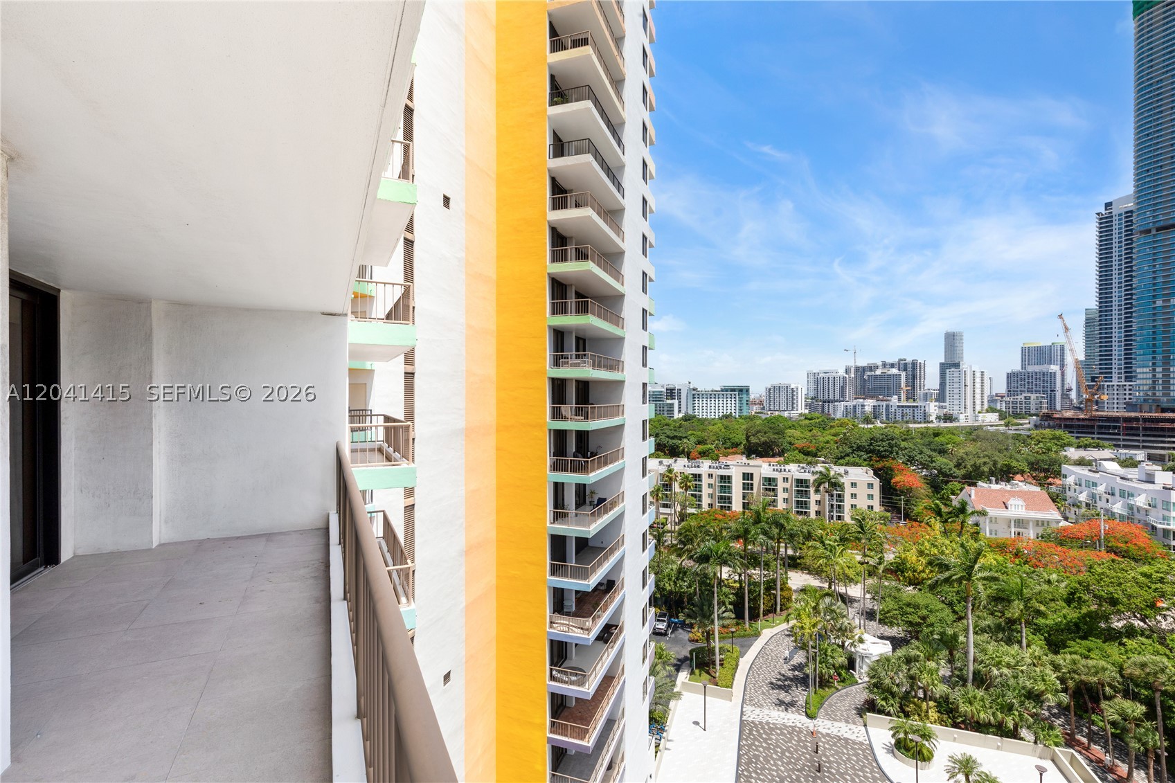 VILLA REGINA CONDO - Residential