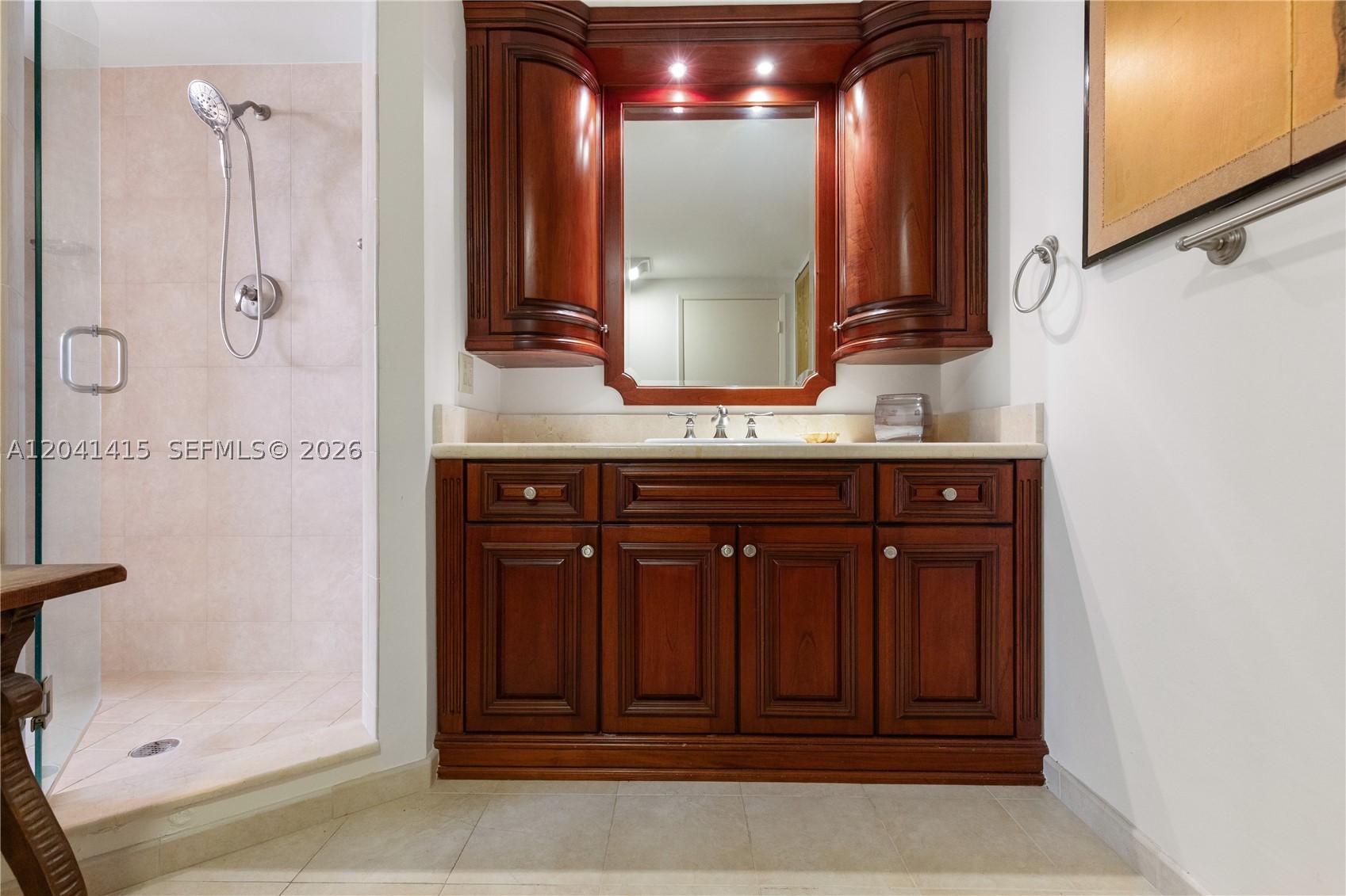 VILLA REGINA CONDO - Residential
