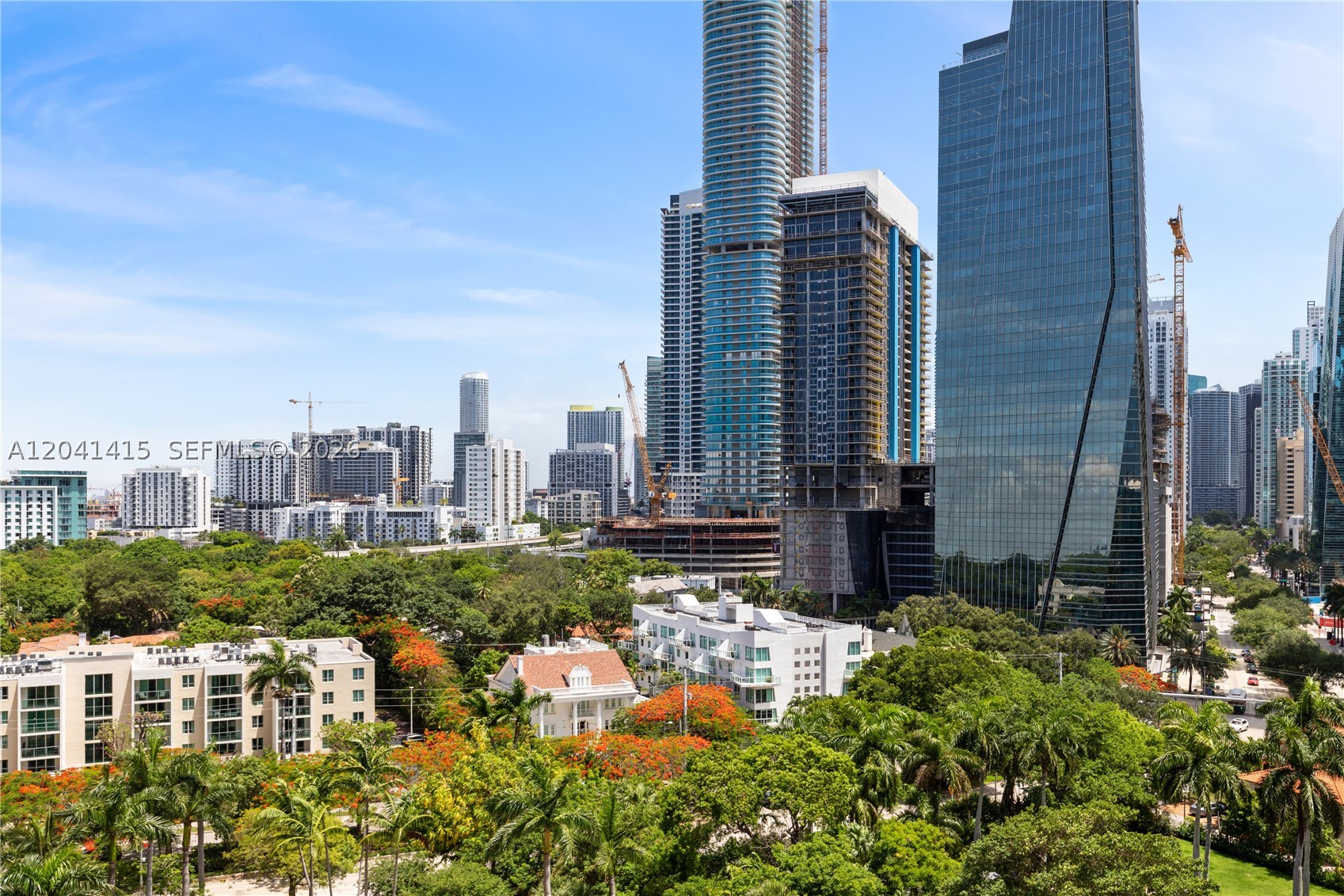 VILLA REGINA CONDO - Residential