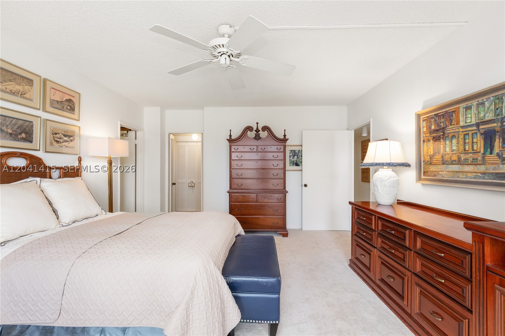 VILLA REGINA CONDO - Residential
