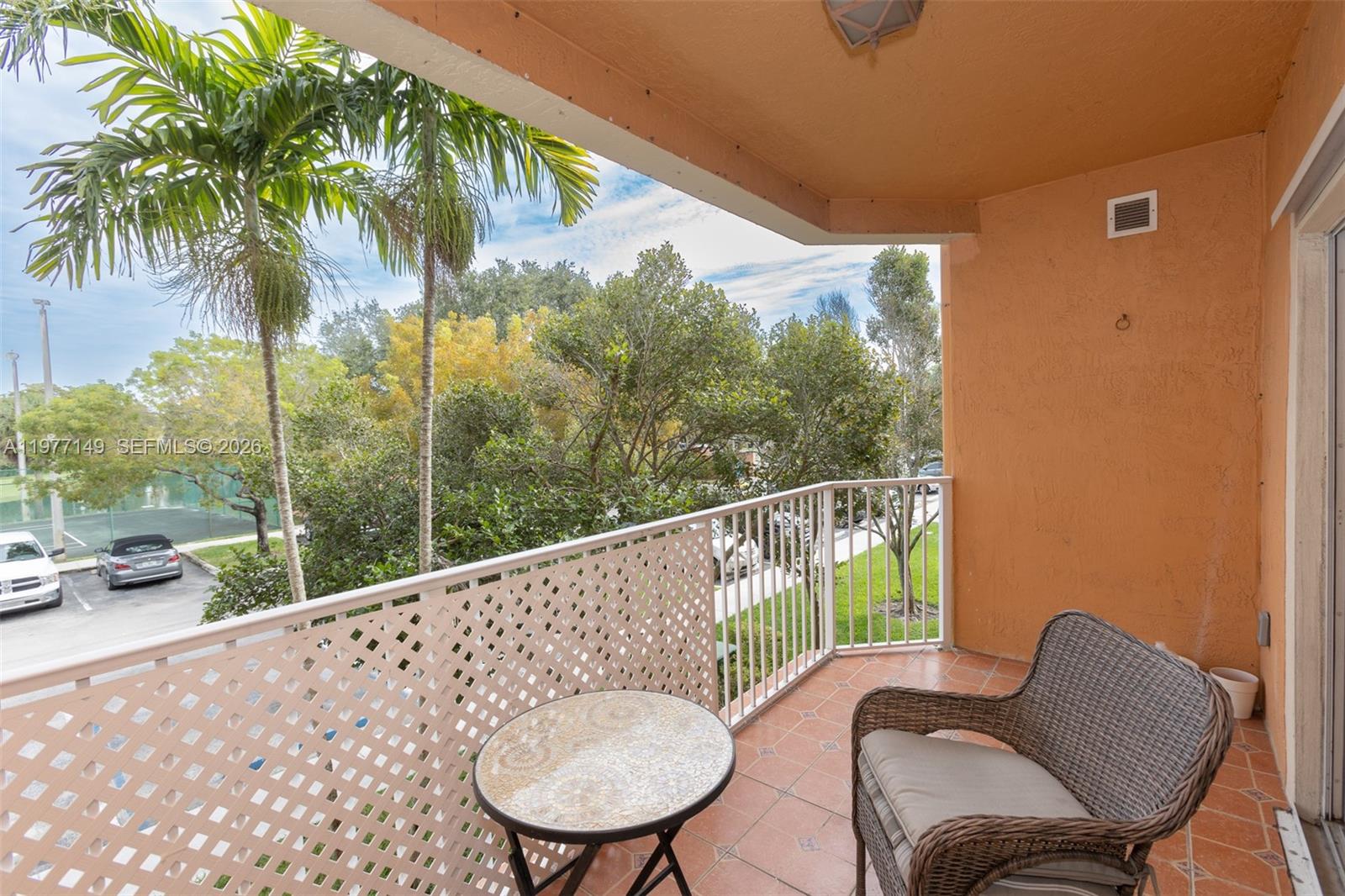 COURTYARDS AT DAVIE CONDO - Residential