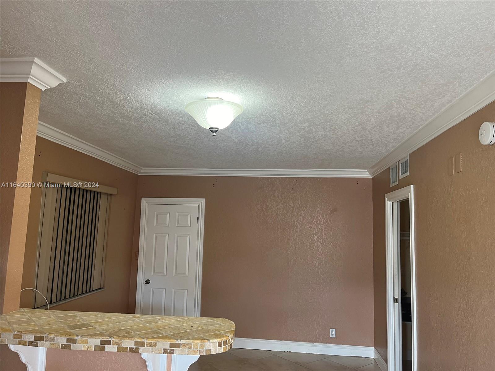 SUN-TAN VILLAGE SEC 4 - Residential Lease
