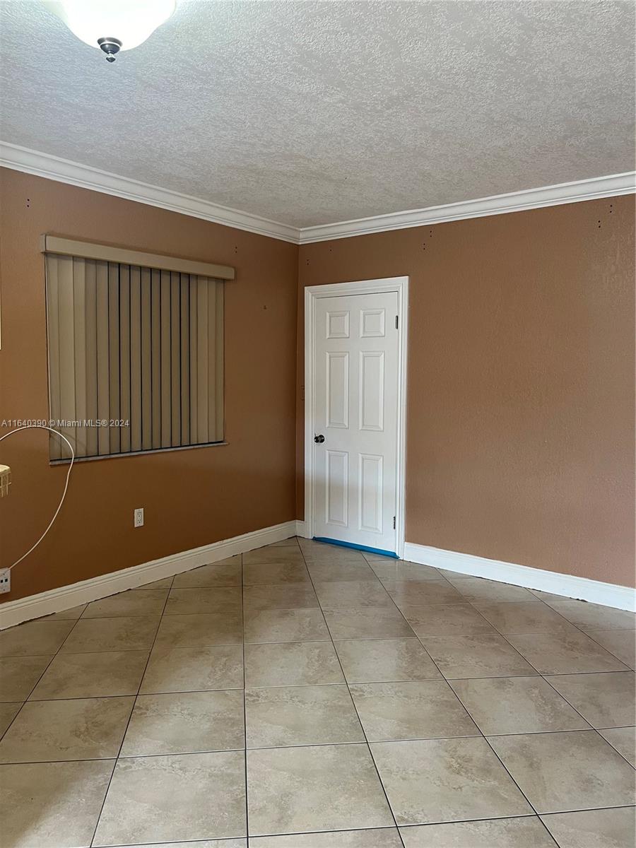 SUN-TAN VILLAGE SEC 4 - Residential Lease