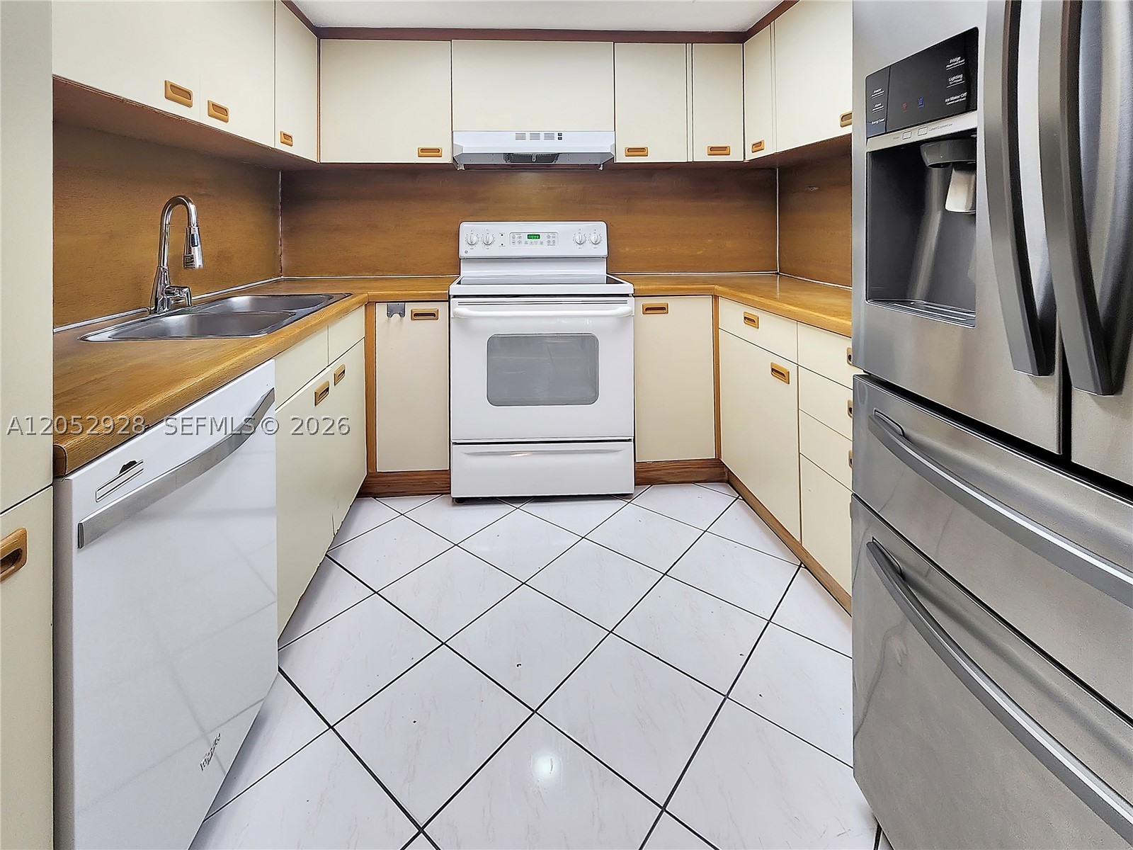 KENLAND BEND SOUTH CONDO - Residential
