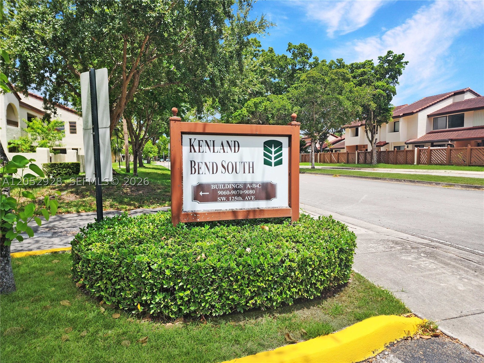 KENLAND BEND SOUTH CONDO - Residential