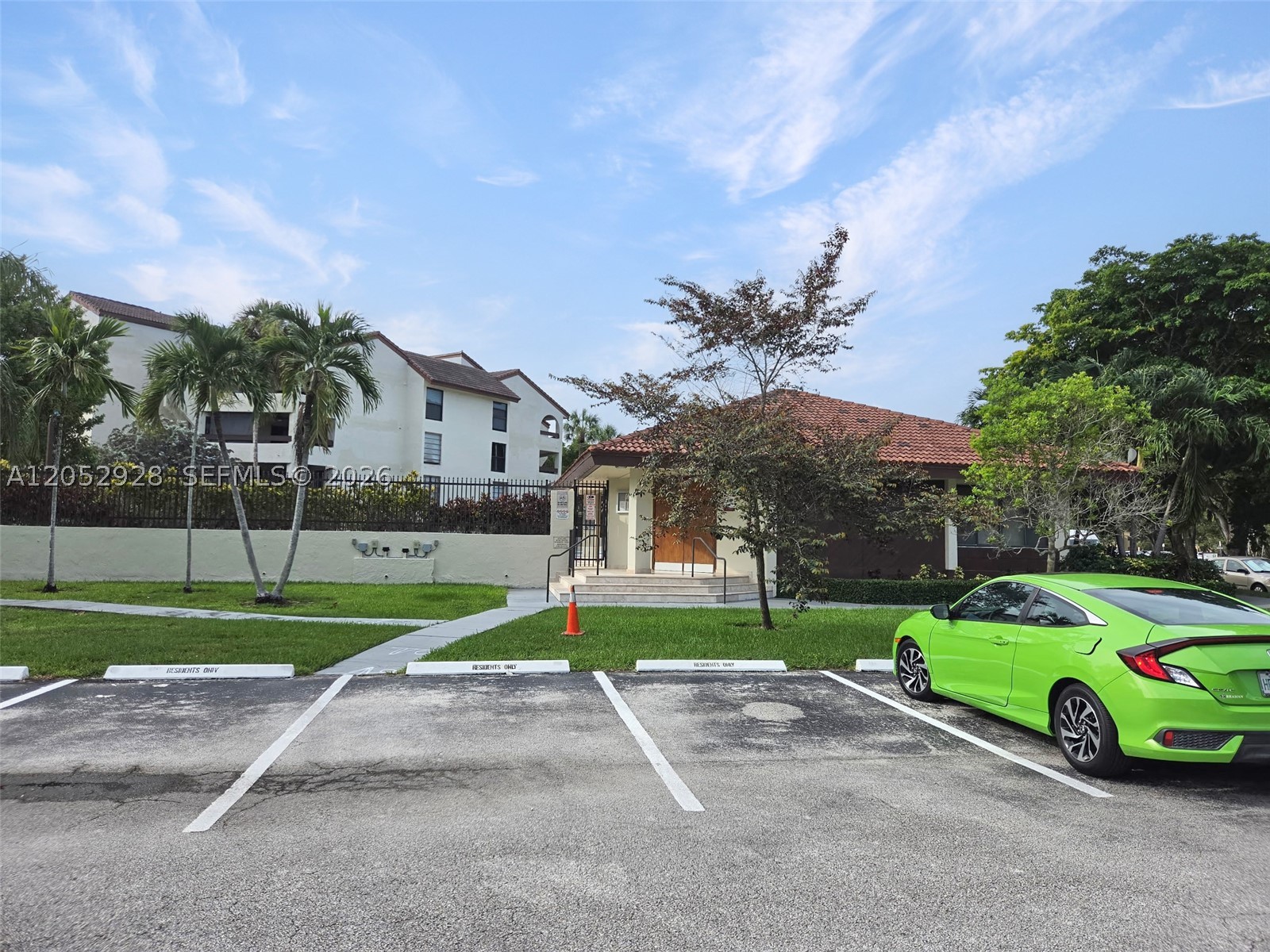 KENLAND BEND SOUTH CONDO - Residential
