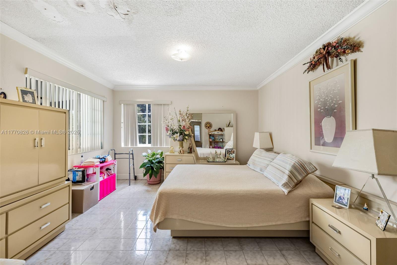 LAKE LAURENCE EST 1ST ADD - Residential