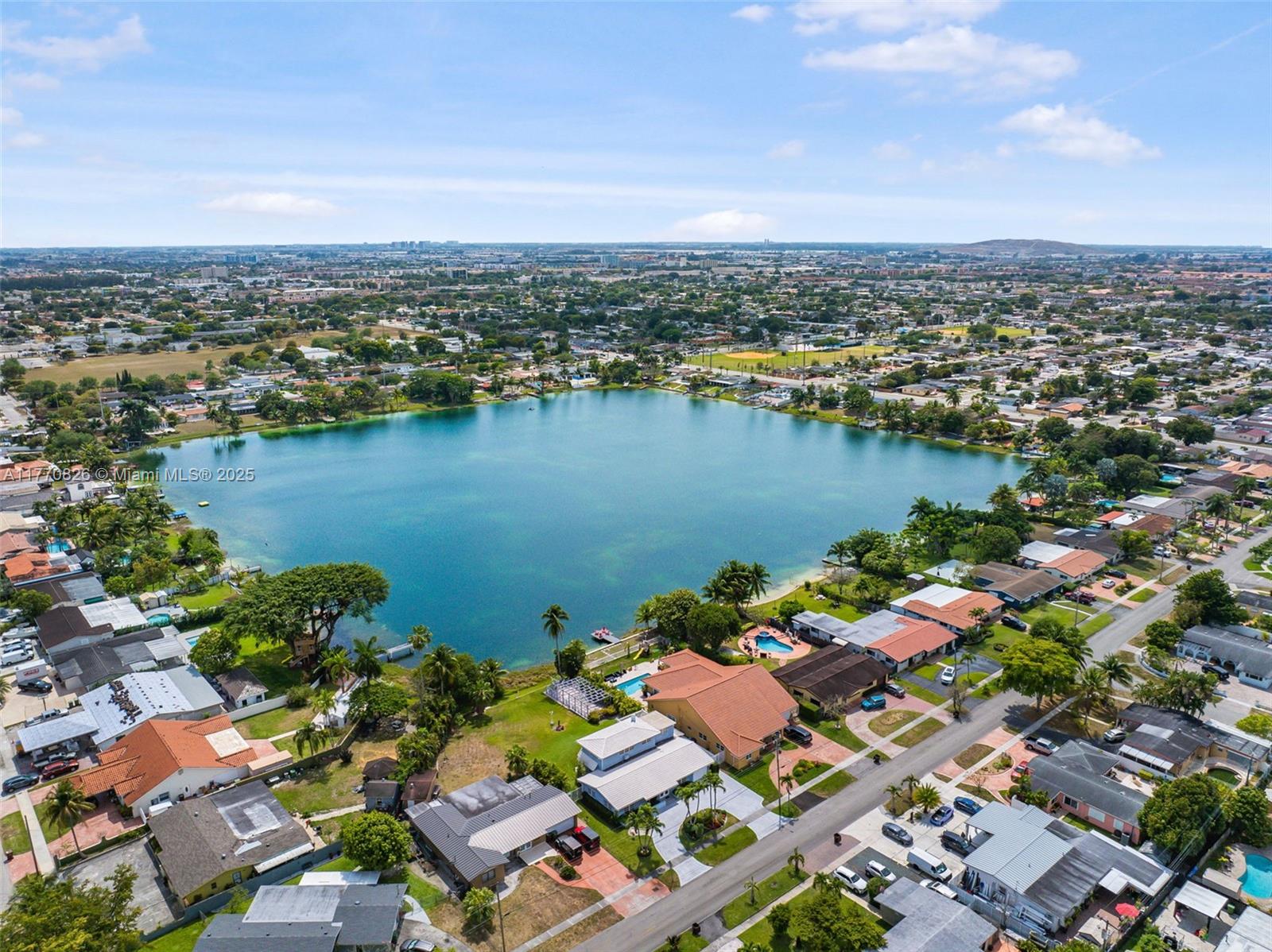 LAKE LAURENCE EST 1ST ADD - Residential